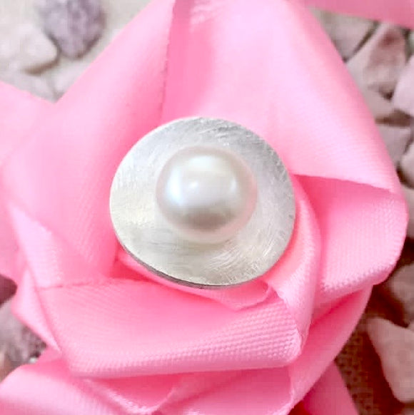 Pearl Cocktail Silver Ring
