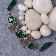 Green emerald Chocker