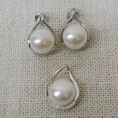 AD Pearl Silver Pendant Earrings Set